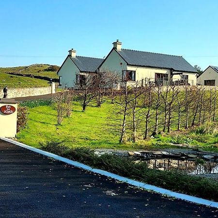 Bed and Breakfast Ros Na Gcloch Westport Esterno foto