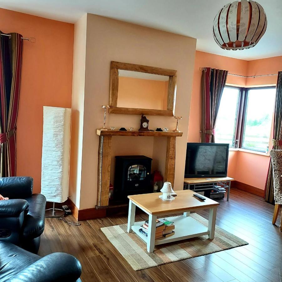 Bed and Breakfast Ros Na Gcloch Westport Esterno foto
