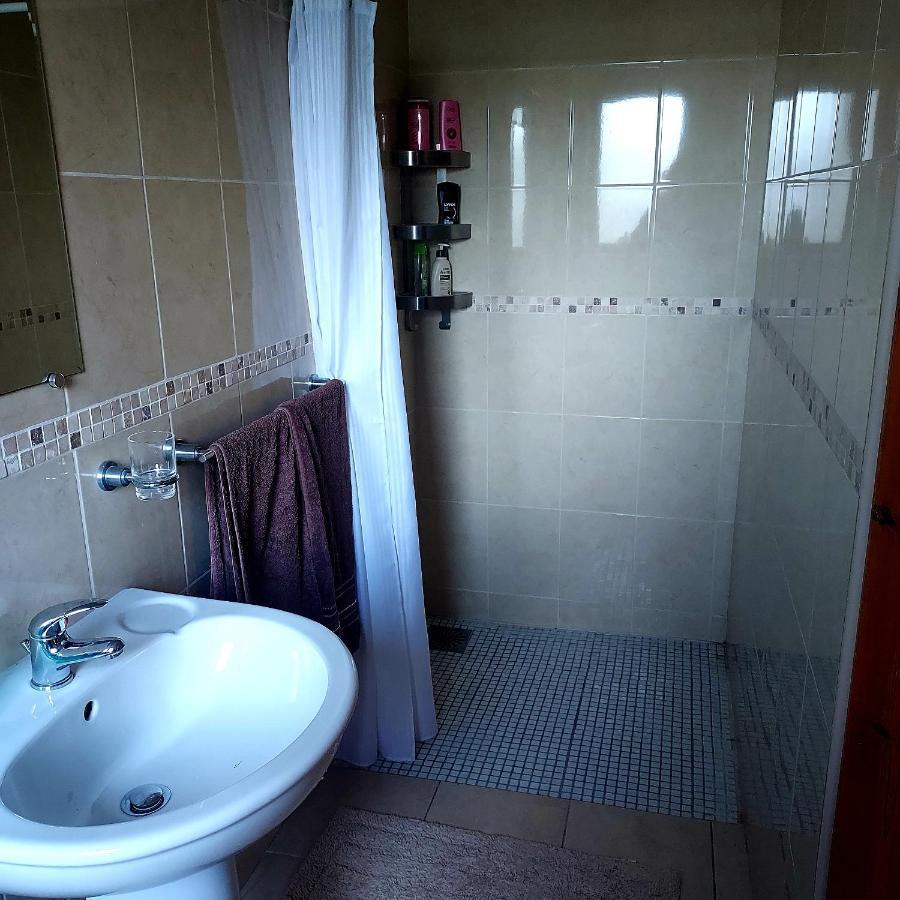 Bed and Breakfast Ros Na Gcloch Westport Esterno foto